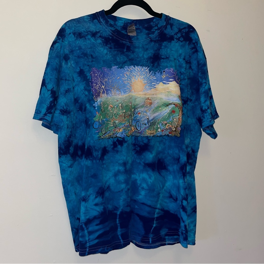 Psychedelic tie-dye tee